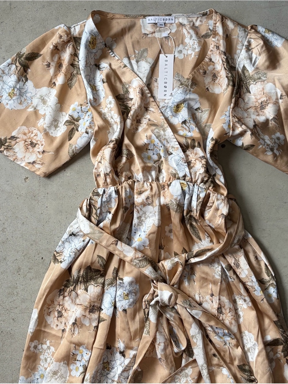 Baltic Born NWT Tan Beige Floral Wrap Maxi Dress Size XS